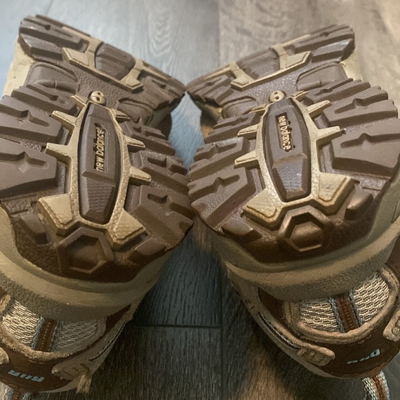 New Balance Brown Walking/Hiking Shoes Size 7.5 - Picture 8 of 8